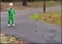 Le bébé fait une galipette !