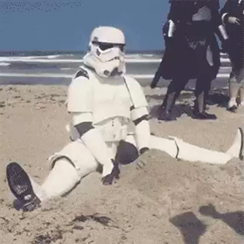 stormtrooper qui construit un château de sable avec les ressources maritimes