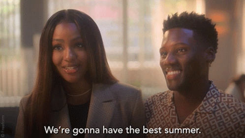 Personne qui hoche la tête "ça va être notre meilleur été"