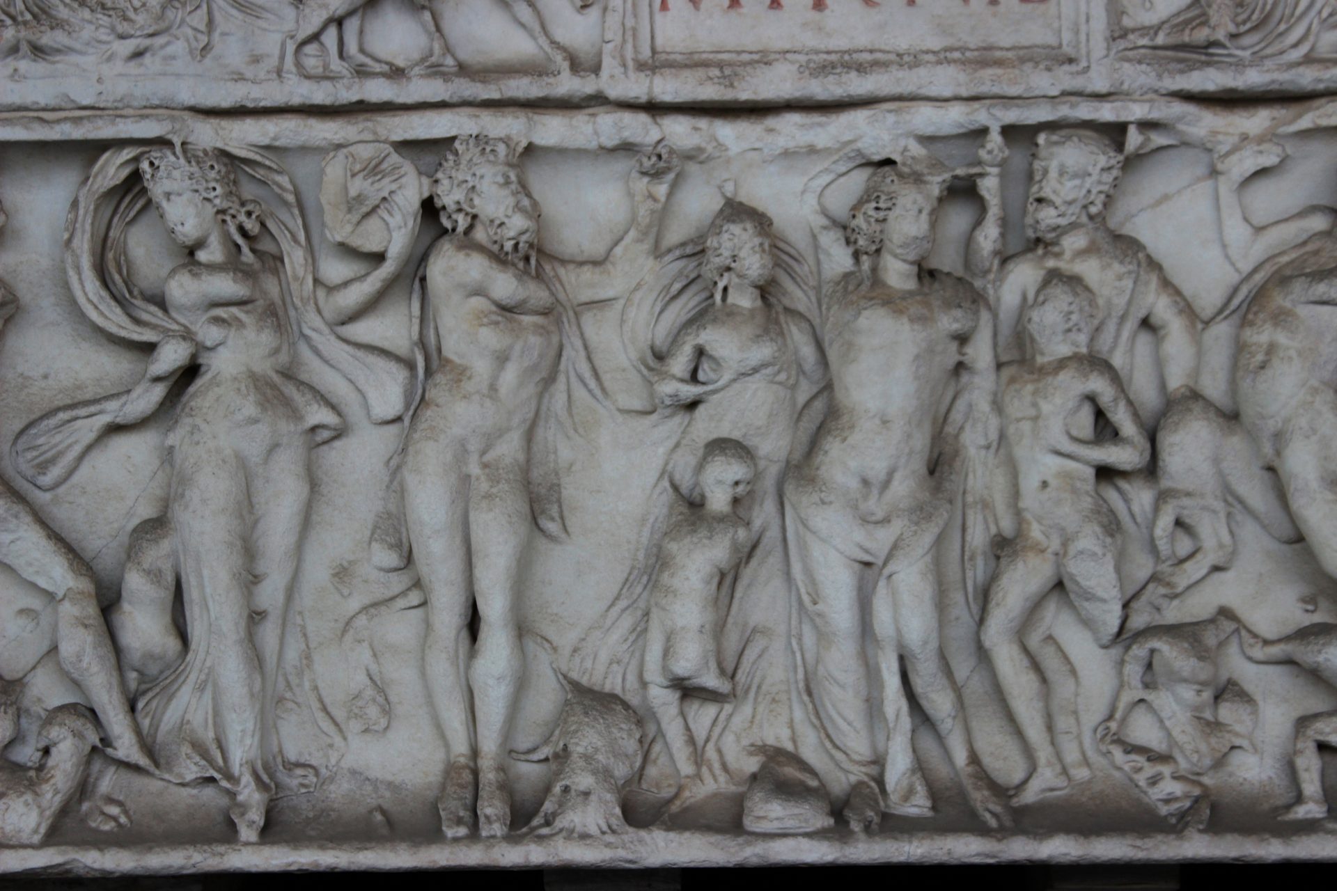 Fresque "Ménades y såtiros" à Pise