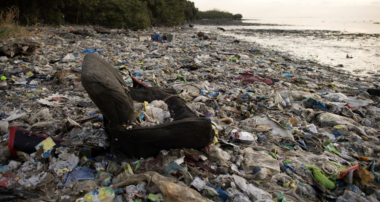 ️ Pourquoi nos déchets finissent leur vie en Asie ?