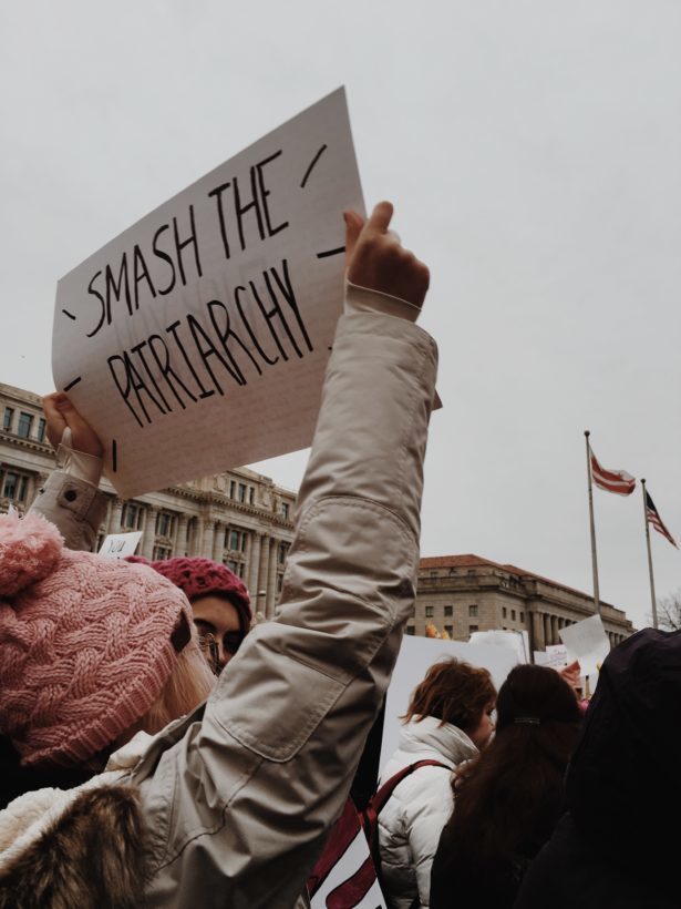 Quelle est la place des femmes dans la société anglo-saxonne ? ‍️