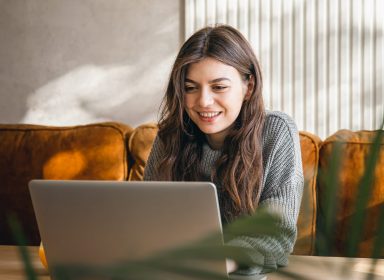 Comment faire du bénévolat en ligne ? 