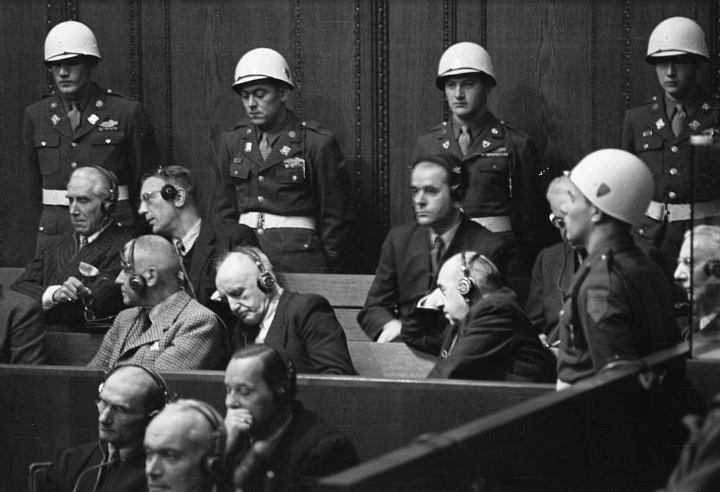 Le procès de Nuremberg après le génocide des Juifs en Europe