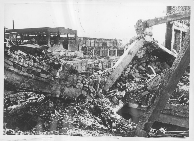Des usines d'armement bombardées à Stalingrad