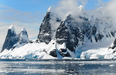 Voyage au cœur de l’Arctique : son histoire et ses enjeux ️