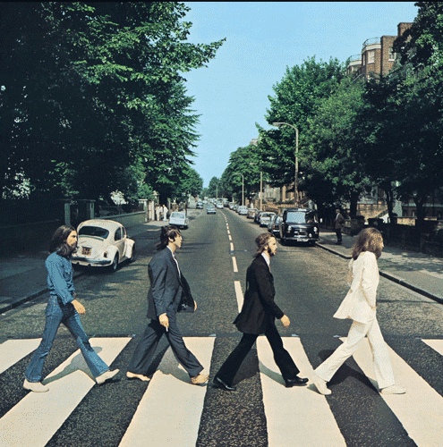 La photo des Beatles sur Abbey Road en mouvement.