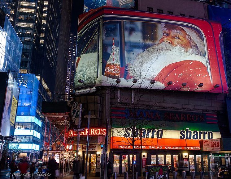 Exemple d’une campagne publicitaire de Coca-Cola avec le père Noël.