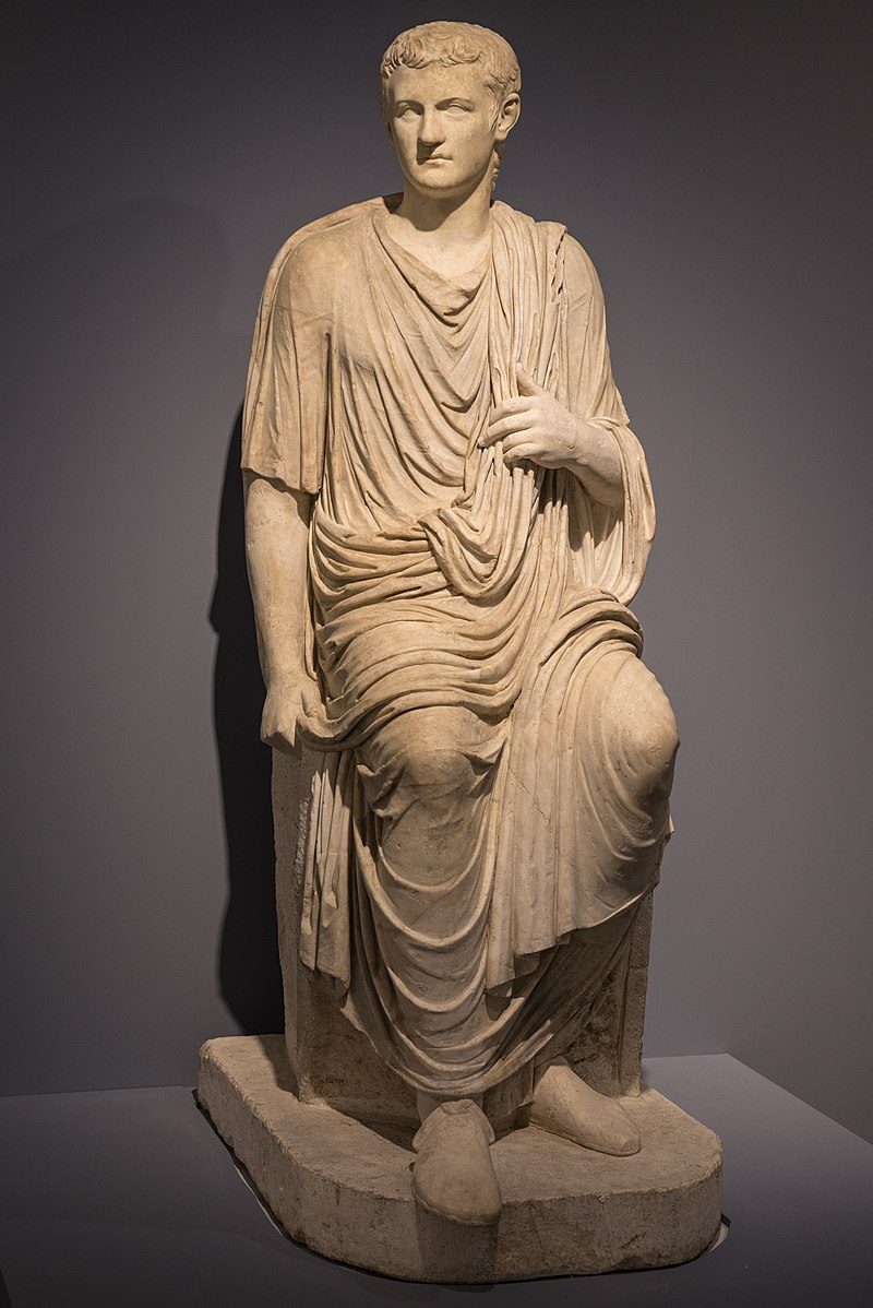 Une statue de Calligula