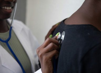 Devenir médecin généraliste : fiche métier ‍️