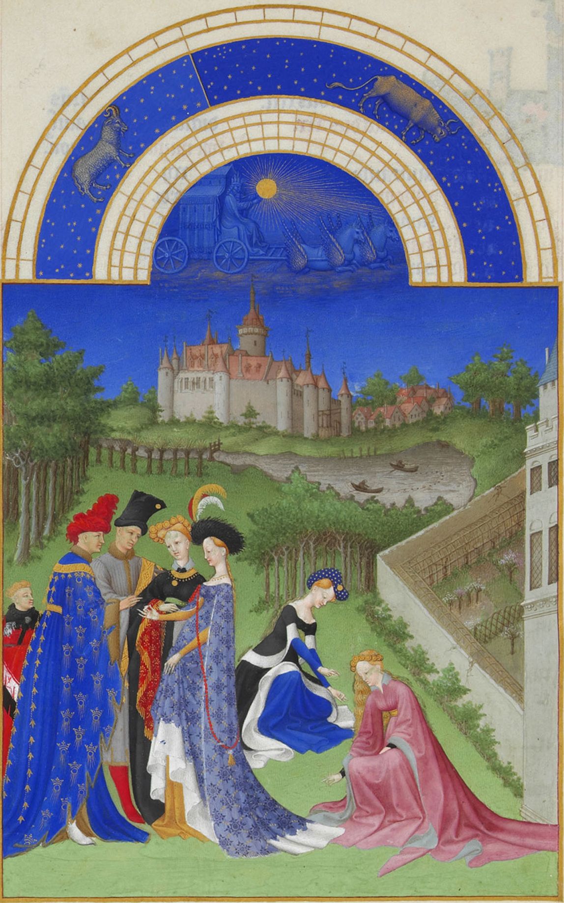 Cette image est une miniature issue du célèbre manuscrit médiéval Les Très Riches Heures du duc de Berry, datant du XVe siècle. L'illustration représente un groupe de personnages aristocratiques dans un paysage verdoyant et une architecture raffinée. Au-dessus d'eux, un ciel étoilé est visible, avec des constellations et des signes astrologiques tels que le Capricorne et le Taureau, qui délimitent une scène céleste. À l'arrière-plan, un château se dresse, tandis qu'un fleuve traverse le paysage. Les personnages, habillés de costumes somptueux de l'époque, sont dans une interaction sociale, avec des détails comme des coiffures élaborées et des drapés de vêtements richement colorés. L'ensemble de l'illustration reflète la beauté et le luxe de la cour médiévale, tout en étant une représentation artistique de l'astrologie et de la nature.