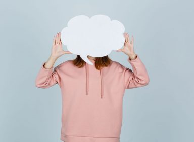 Comment développer l’esprit critique de mon enfant ?