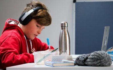 Encourager son enfant à faire ses devoirs : guide parent 