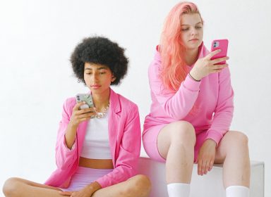 Comment aider votre enfant à décrocher des écrans ? ​