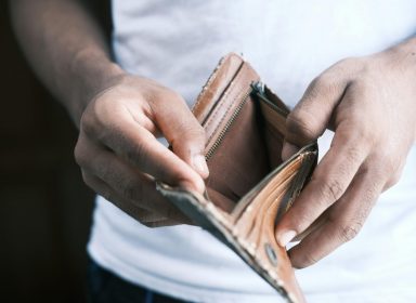 Hausse du coût de la vie étudiante : comment aider financièrement votre enfant ? 
