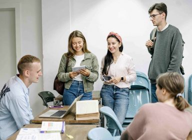 Comment accompagner son enfant dans la transition lycée-université ? 
