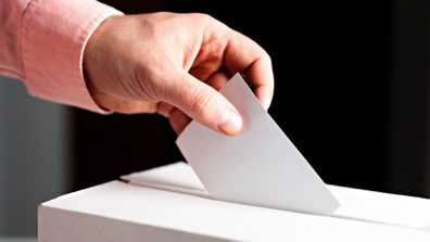 Comment inscrire son ado sur une liste électorale ?️
