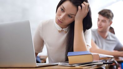 Perte de points sur les notes finales pour les ados « perturbateurs » ? 