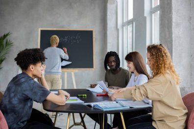 Le « choc des savoirs » et les groupes de niveaux au collège :  décryptage 