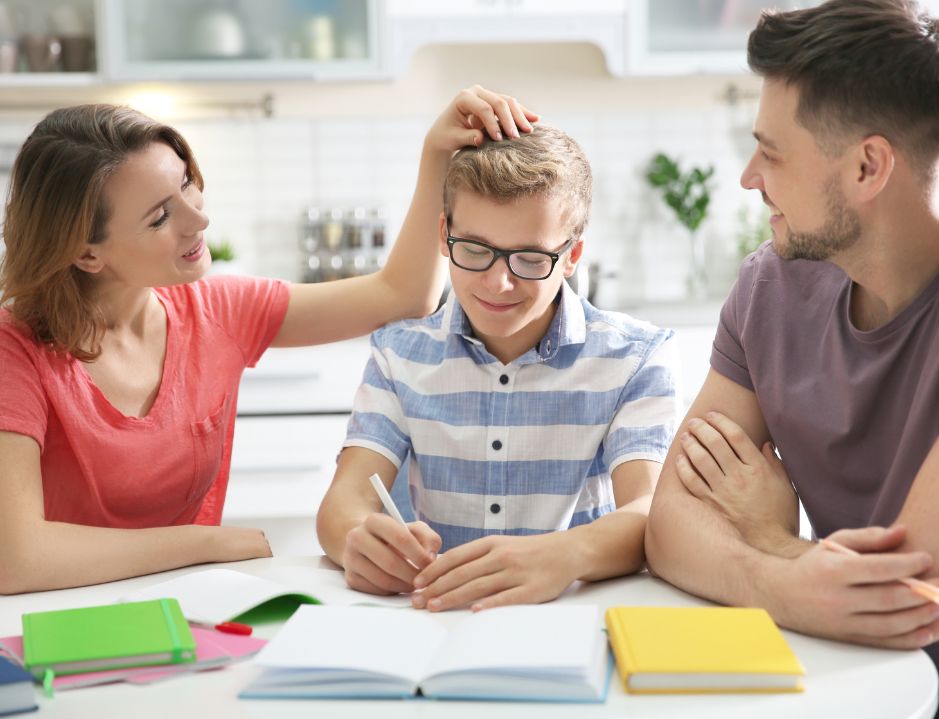 Comment l’inciter à réviser pendant les vacances ? 